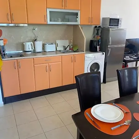 公寓 2 Bedroom At Kasandra *