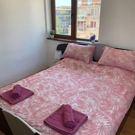 公寓 2 Bedroom At Kasandra 阳光海滩